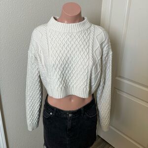 H&M Mock Neck Cropped Cozy White Cable Knit Sweater Sz XS